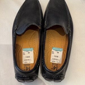 14th & Union Classic Black Leather Men's Slip-Ons